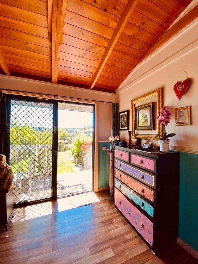 The Bohemian Art Studio Creswick Exterior photo